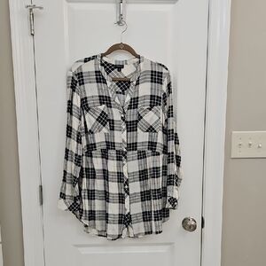 Black and White Plaid Button-Up Tunic